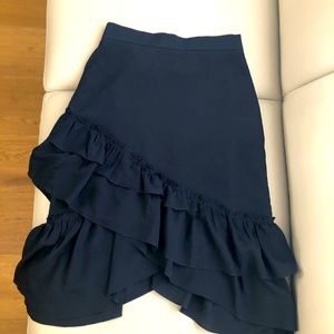 Slim-fitting Tiered/double layer Midi Skirt.